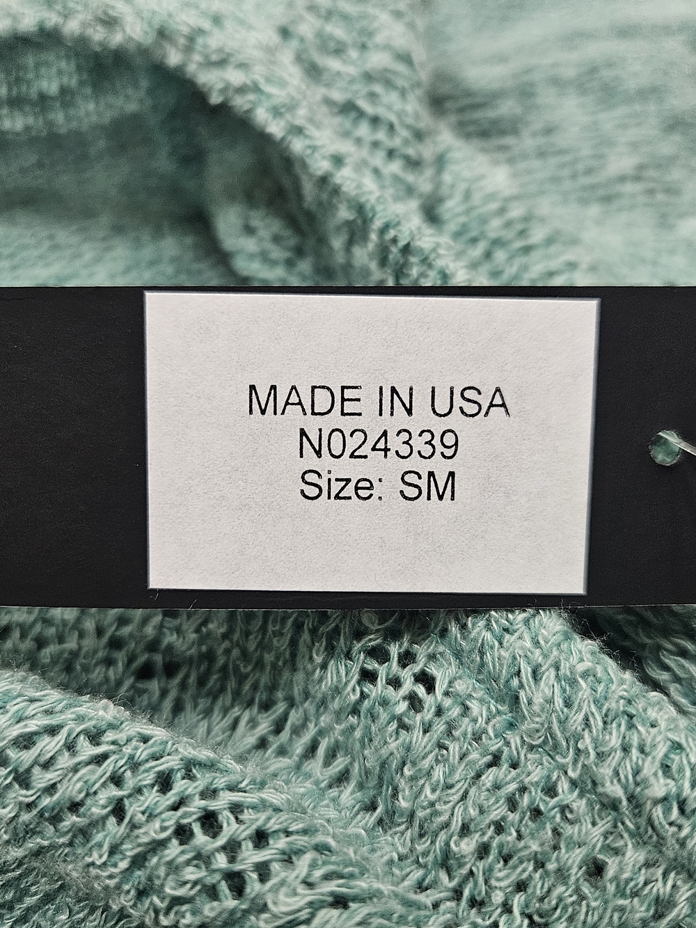 Nally & Millie Lightweight Knit Ruffle Sleeve Top – Size Small NWT - Picture 13 of 13